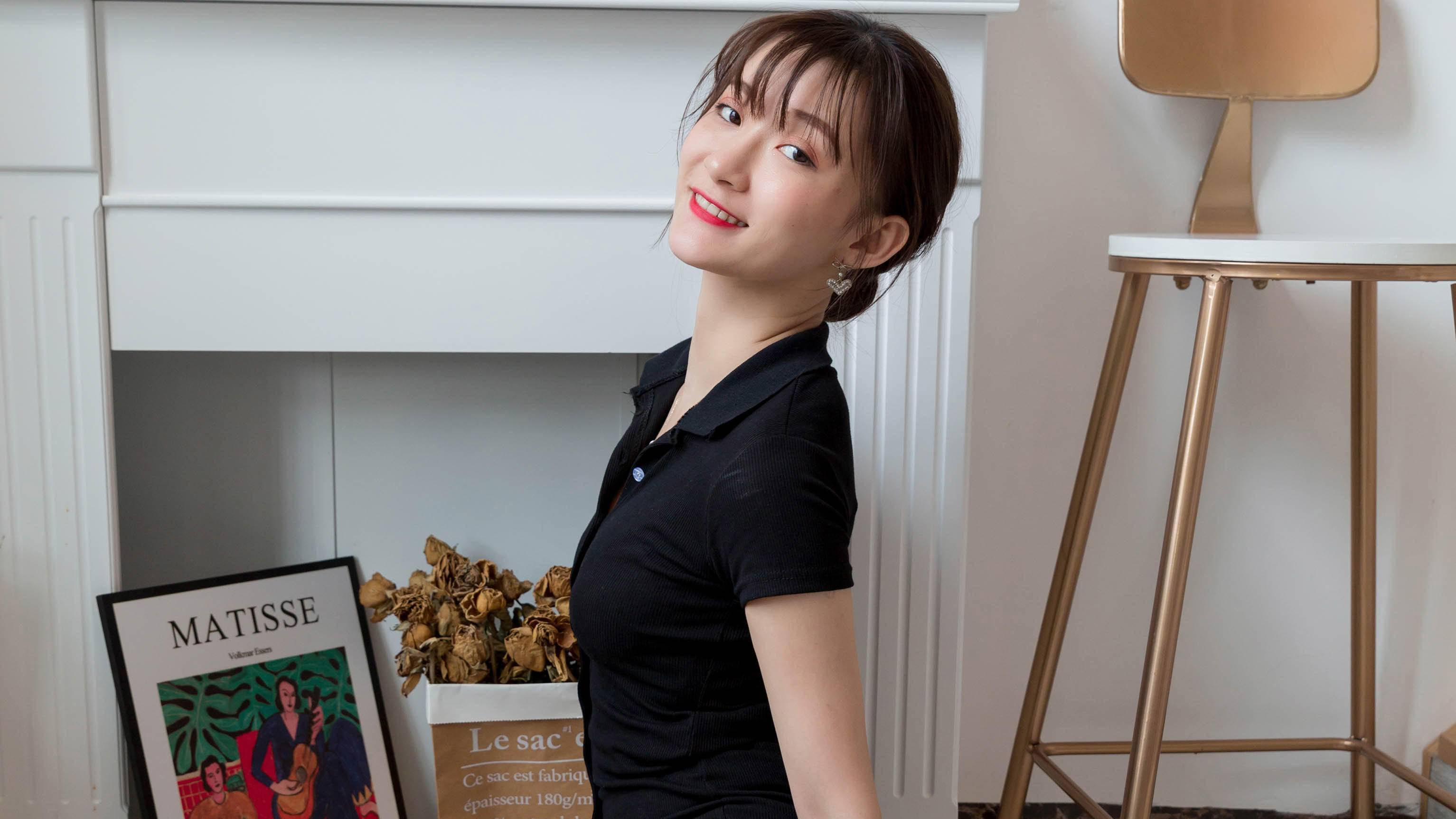 IESS异思趣向 - 模特：秋秋《超短的包臀裙》